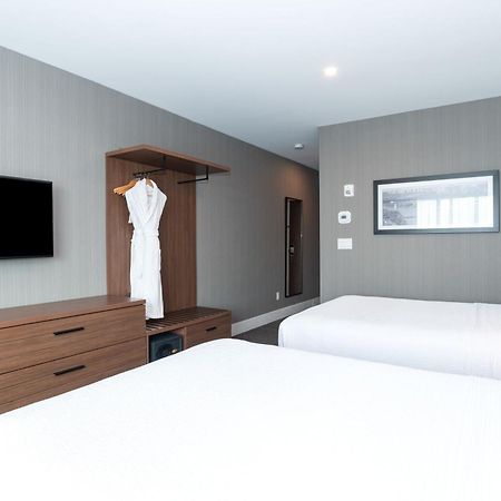 Sandman Signature Sherwood Park Hotel Extérieur photo