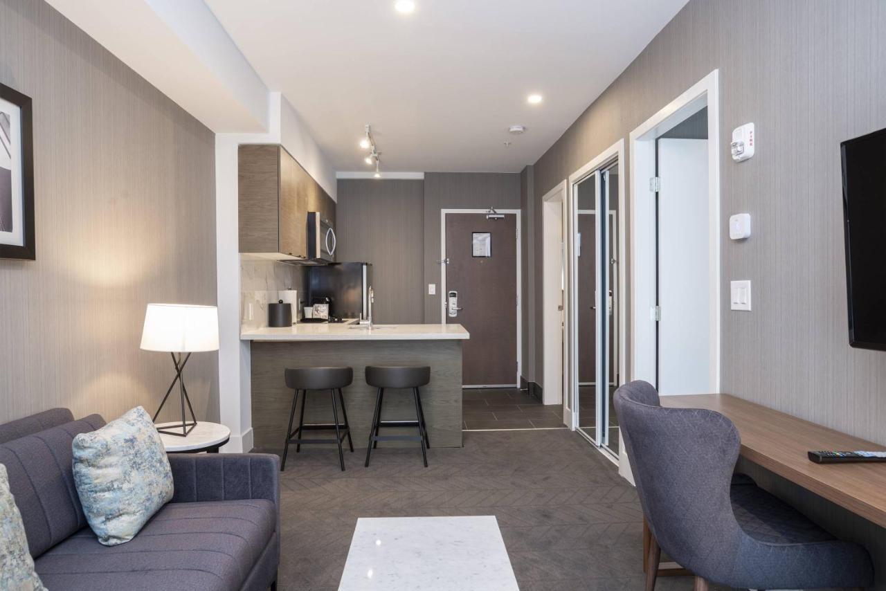 Sandman Signature Sherwood Park Hotel Extérieur photo