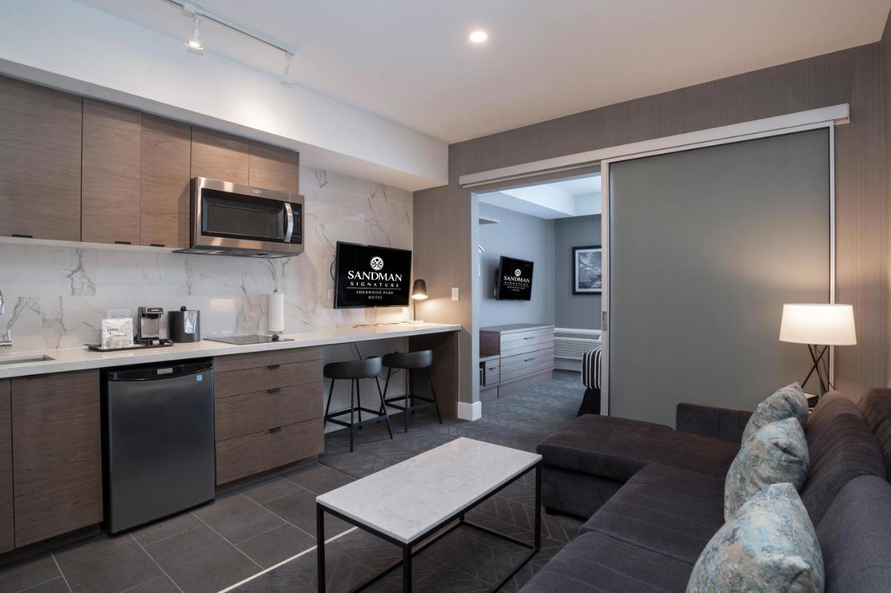 Sandman Signature Sherwood Park Hotel Extérieur photo
